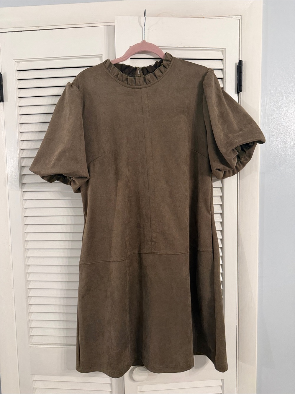 Women’s Puff Sleeve Green Suede Dress